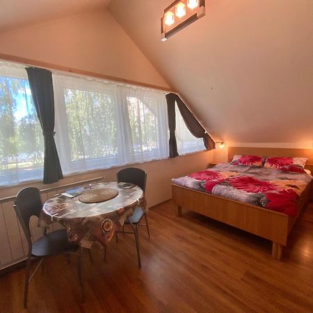 Elso Fecske Apartmanok Siofok Exterior photo