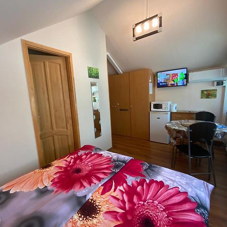 Elso Fecske Apartmanok Siofok Exterior photo