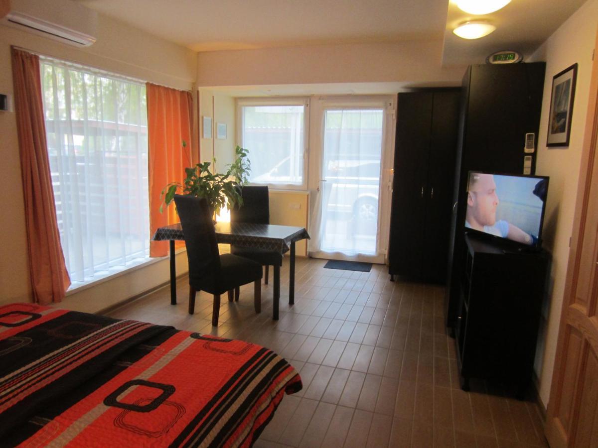 Elso Fecske Apartmanok Siofok Exterior photo