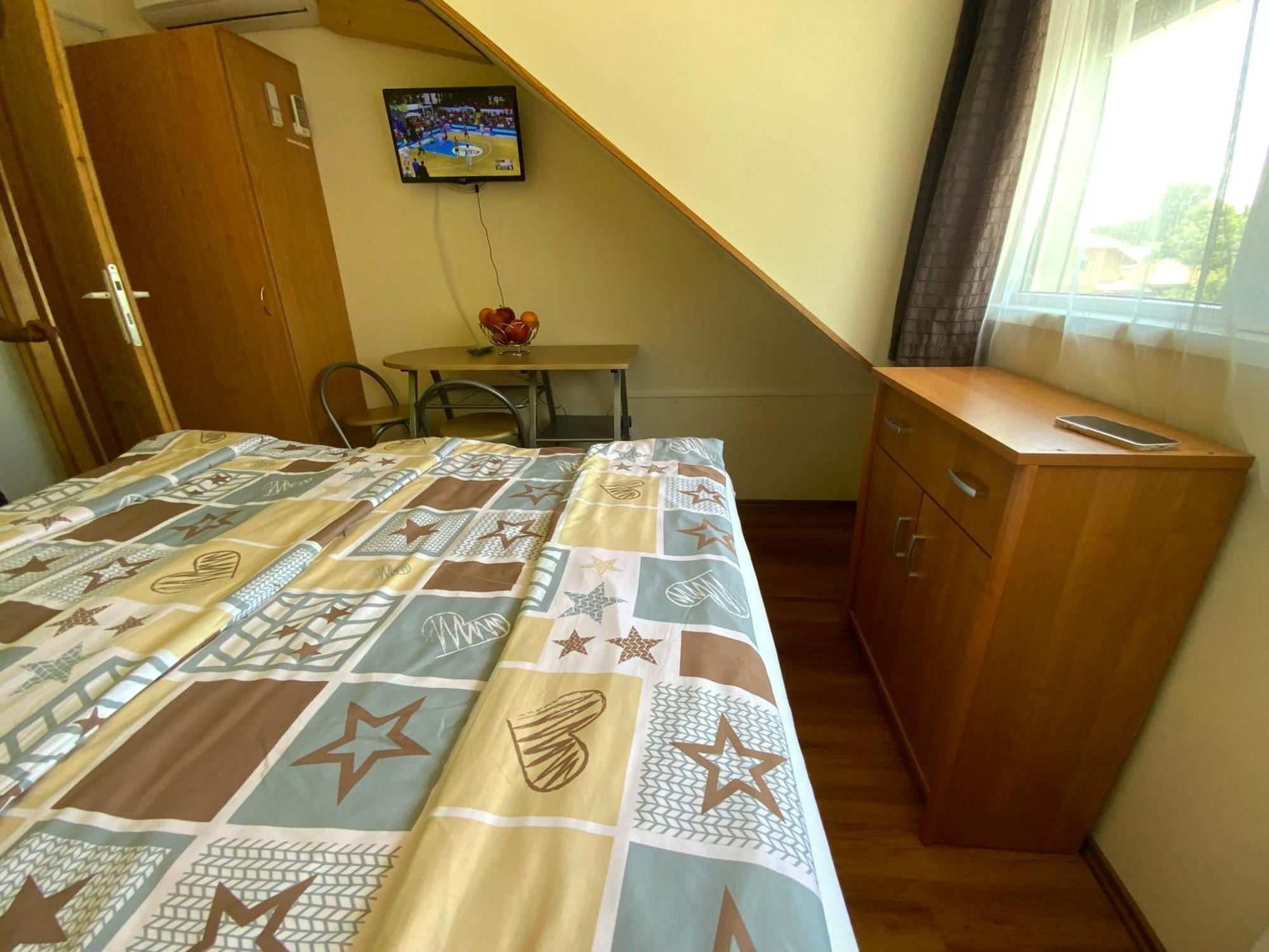 Elso Fecske Apartmanok Siofok Exterior photo