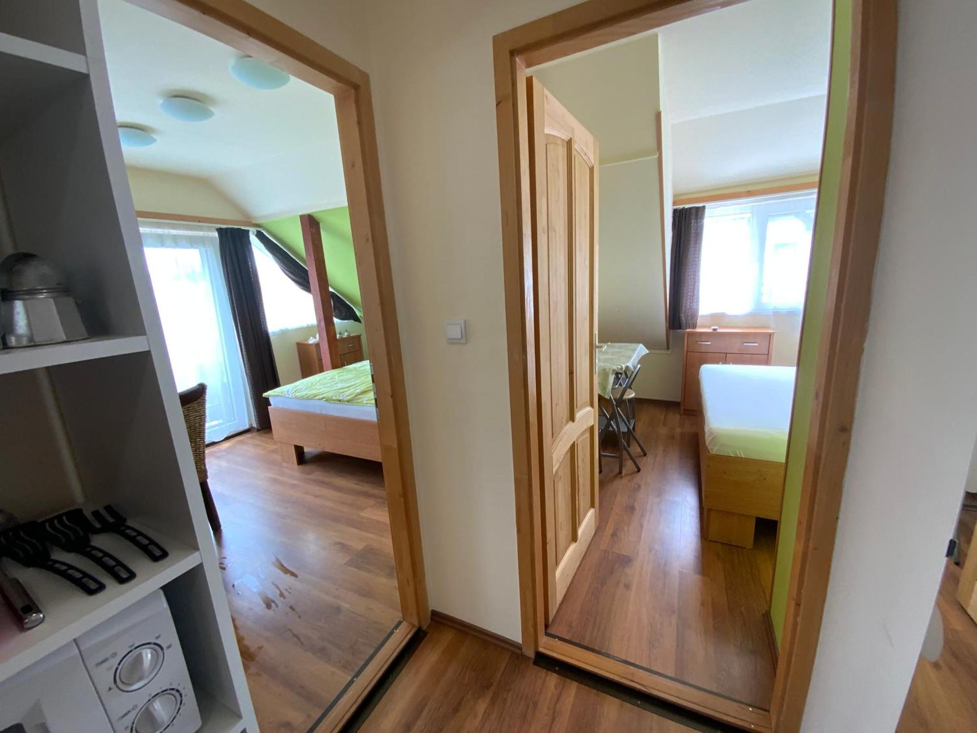 Elso Fecske Apartmanok Siofok Exterior photo