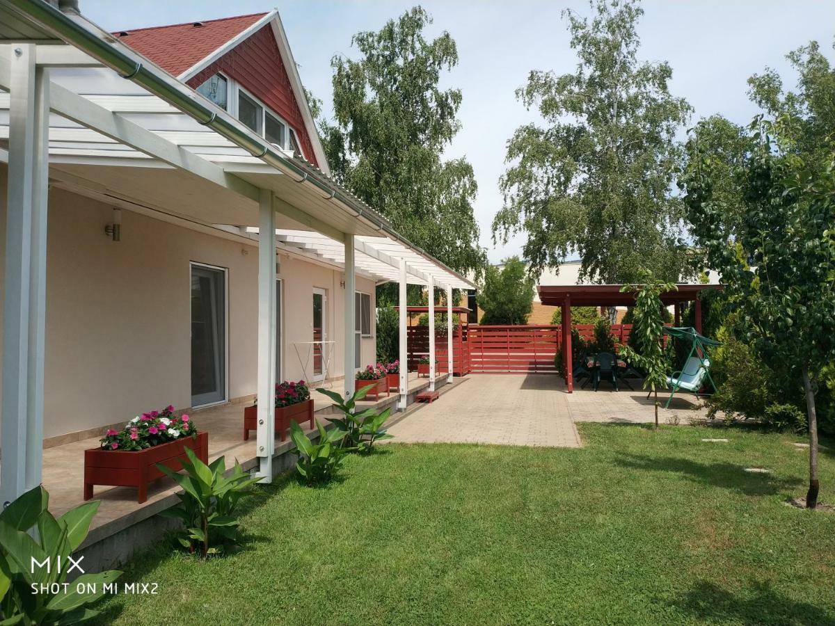 Elso Fecske Apartmanok Siofok Exterior photo